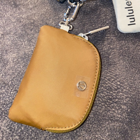NEW LULULEMON Dual Pouch Wristlet